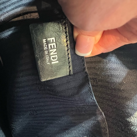 Fendi Vitello (Regular) Medium 2Jours Tote - Picture 12 of 16